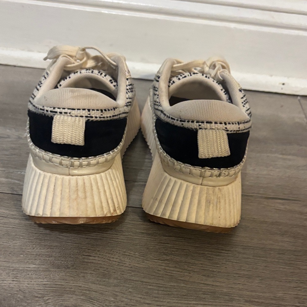 Dolce Vita Cream & Black Dannis Sneakers - Picture 6 of 6